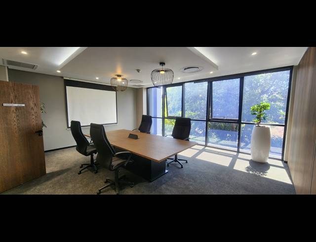 195M² OFFICE TO LET IN ROSEBANK